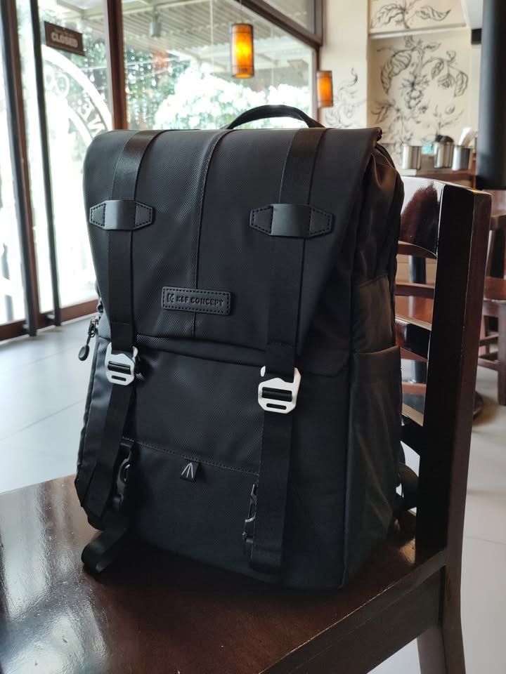 K&F Concept 20L BETA BACKPACK (Category: Camera Bags & Carriers) located in Mandaluyong City. Submitted by cbawag (Listing ID 1344903383, Image 1). Description: K&F Concept 20L BETA BACKPACK (Available in Orange, Army Green, Gray, Black, Blue) (new colors available) 3,490 php Specifications: Brand: K&F Concept Model: KF13-087 BACKPACK Available Colors: Blue, Black, Army Green Carrying/Transport Options: Backpack Camera Compartment: 1 Lens Compart
