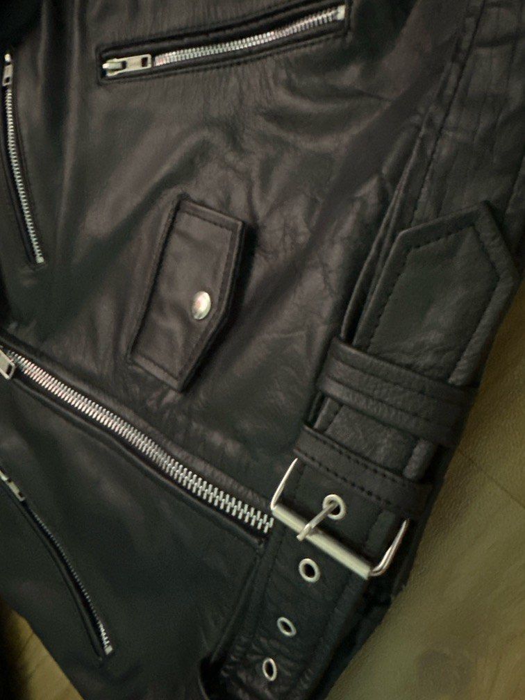 Leather Jacket (Category: Coats, Jackets and Outerwear) located in Kuala Lumpur. Submitted by daus1009 (Listing ID 1344839652, Image 3). Description: Baru dan belum digunakan...jual semula sebb dh ad yg baru.