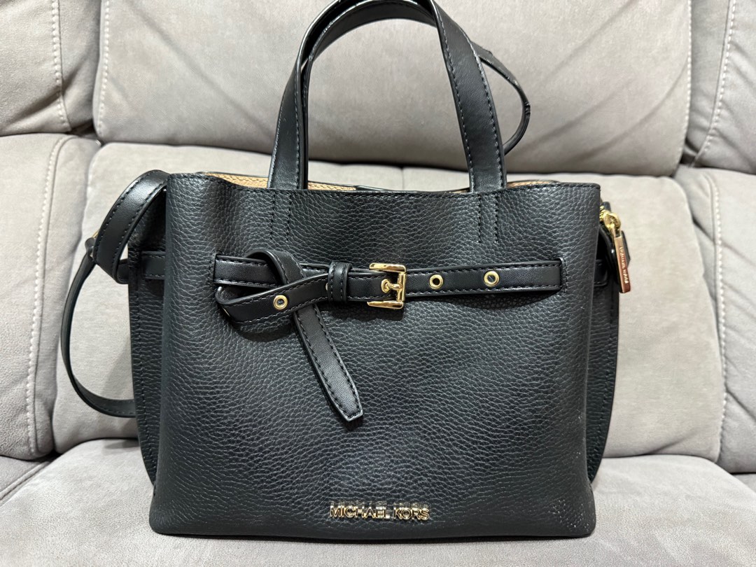 Mk hand purse hot sale