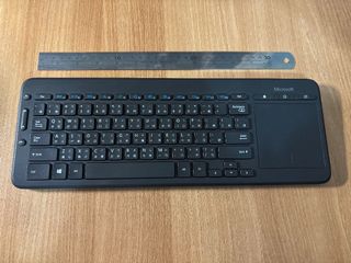 Teclado inalámbrico Microsoft con mouse y panel táctil