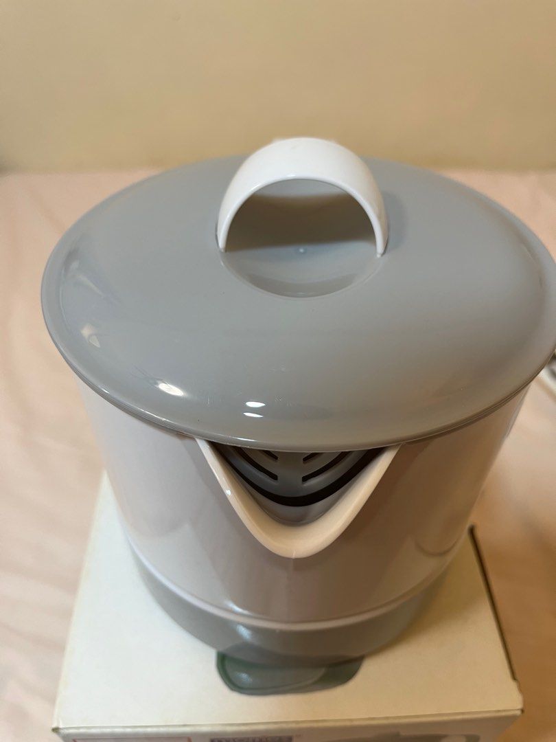 Morries Multi-Function Kettle (Category: Kettles & Airpots) located in Singapore. Submitted by keith6156 (Listing ID 1344786007, Image 6). Description: Morries Multi-Function Kettle for sale Model: MS-MK8 Capacity 1.3 litres Comes with power cord Self collect at Yishun .