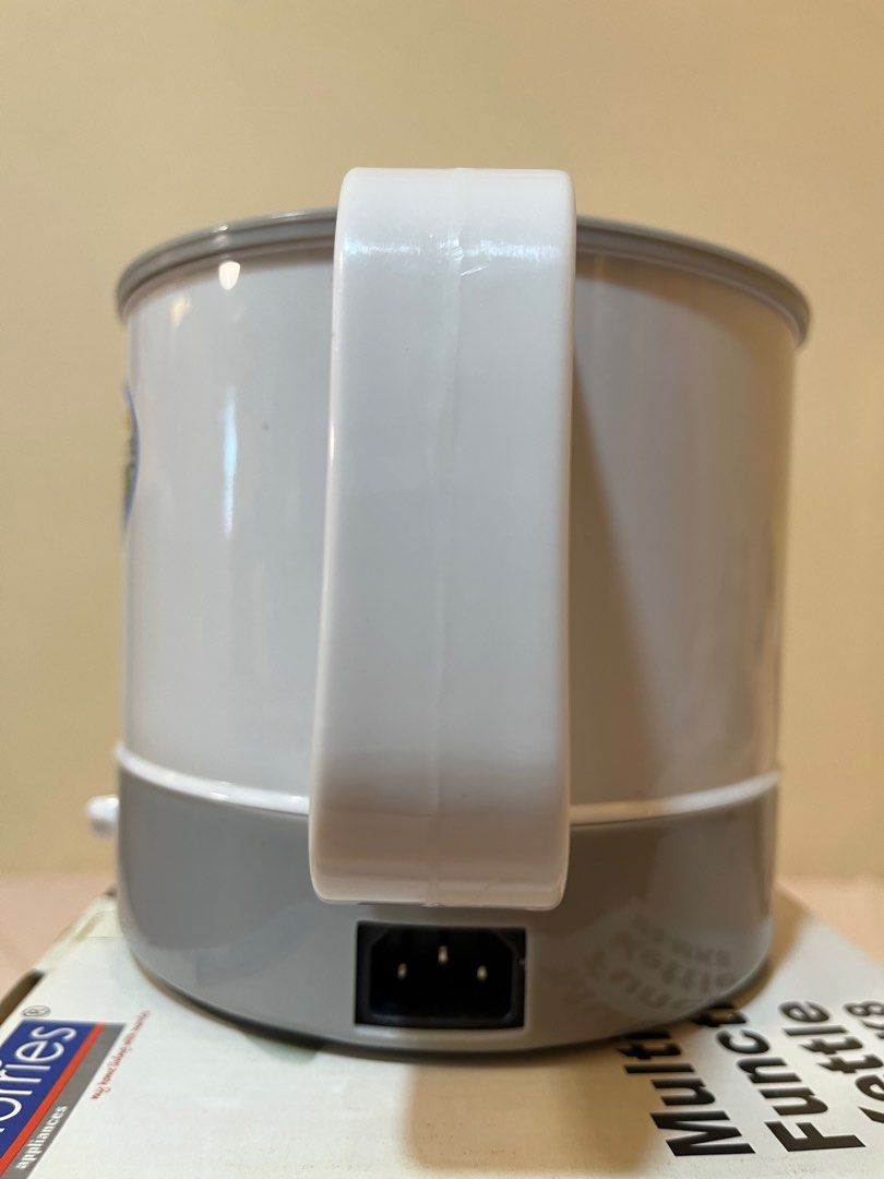 Morries Multi-Function Kettle (Category: Kettles & Airpots) located in Singapore. Submitted by keith6156 (Listing ID 1344786007, Image 5). Description: Morries Multi-Function Kettle for sale Model: MS-MK8 Capacity 1.3 litres Comes with power cord Self collect at Yishun .