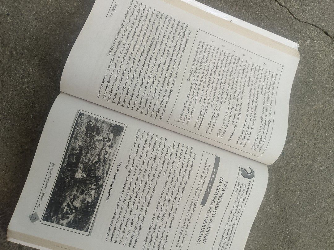 Padayon Kasaysayan ng Daigdig - Mactal (Category: Textbooks) located in Caloocan City. Submitted by darrencadi29748 (Listing ID 1344808143, Image 2). Description: For Sale!!! PADAYON KASAYSAYAN NG DAIGDIG - MACTAL - Used during JHS Grade 8 - No writings, highlights - Plastic Cover sa book is napaglumaan napo since nakastore lang sa cabinet - Rfs: Graduated napo from JHS - Message lang po for details - Negotiable papo Ang price - MOD: Jnt/Lbc - MO