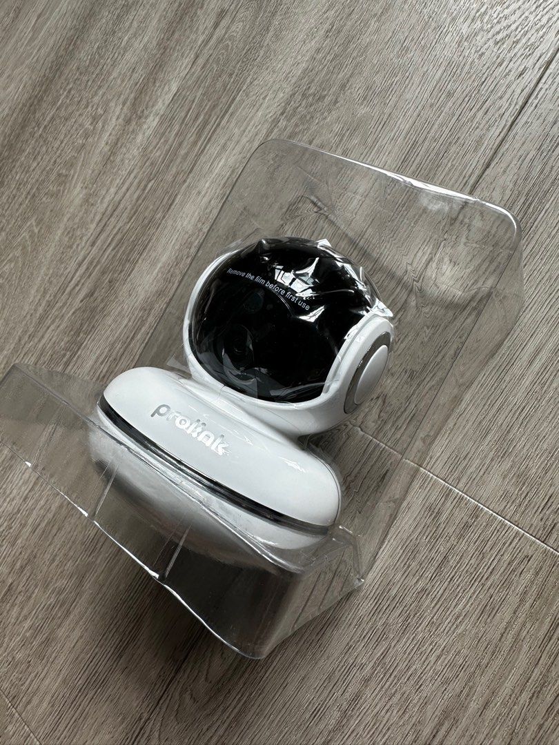 Prolink camera PIC3003WP (Category: Security Systems & CCTV Cameras) located in Singapore. Submitted by wownoob (Listing ID 1344809611, Image 3). Description: - Full HD 1080p - Pan/Tilt - Motion detection (Good for baby monitor) - Two way communication - Night vision .