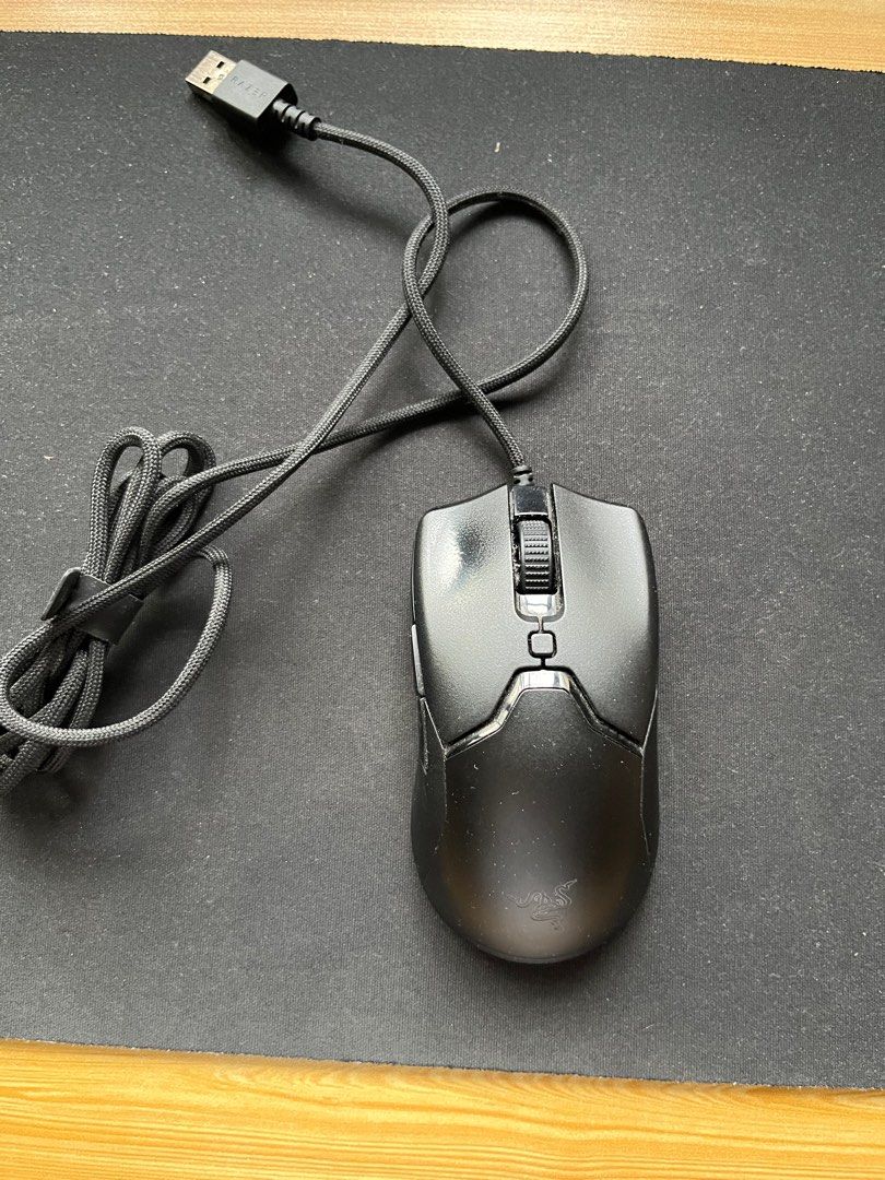 Razer Viper Mini (Category: Mouse & Mousepads) located in Quezon City. Submitted by mymelodylvr (Listing ID 1344821528, Image 1). Description: honest minor issue: nagloloko scroll wheel sometimes and may mark na sa left click button due to usage but not affecting the mouse’s performance itself - still has its box.
