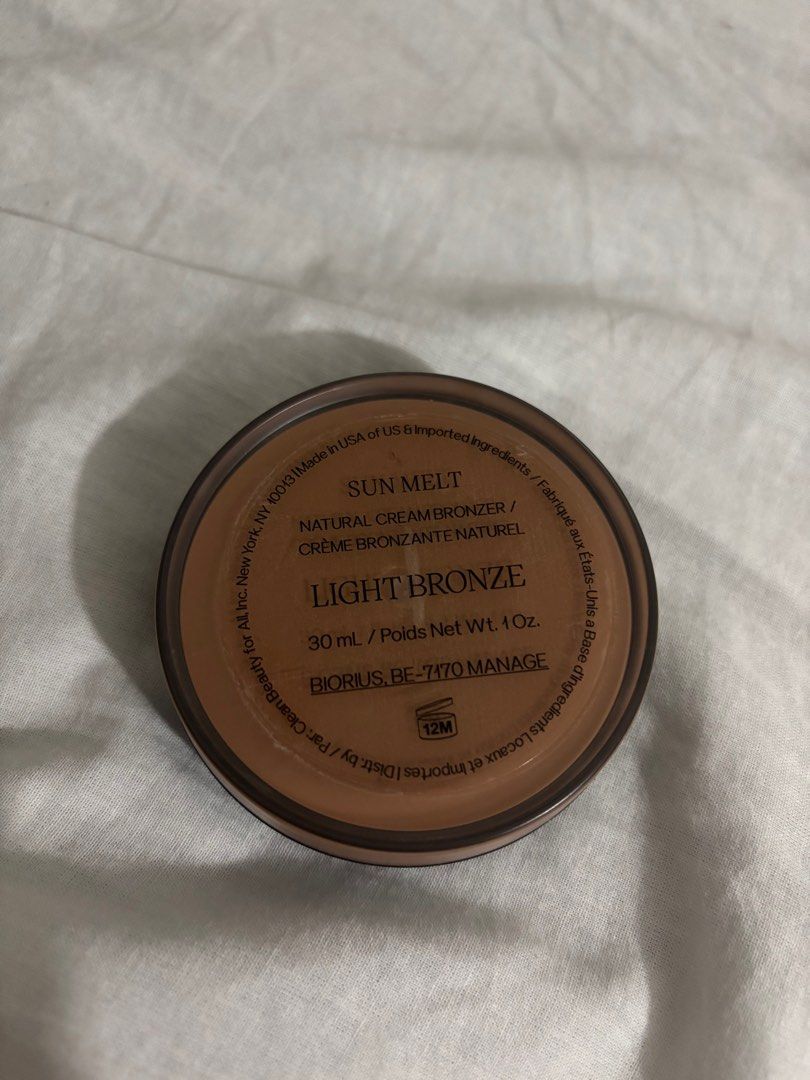 Saie cream bronzer- Light bronze (Category: Makeup) located in Manila. Submitted by beatrixce (Listing ID 1344883311, Image 2). Description: Saie cream bronzer shade: light bronze Still around 90% full Purchased last year from sephora usa Rfs: barely using it/decluttering Will sanitize before shipping out Mop: gcash/bank transfer Mod: any courier/same day.