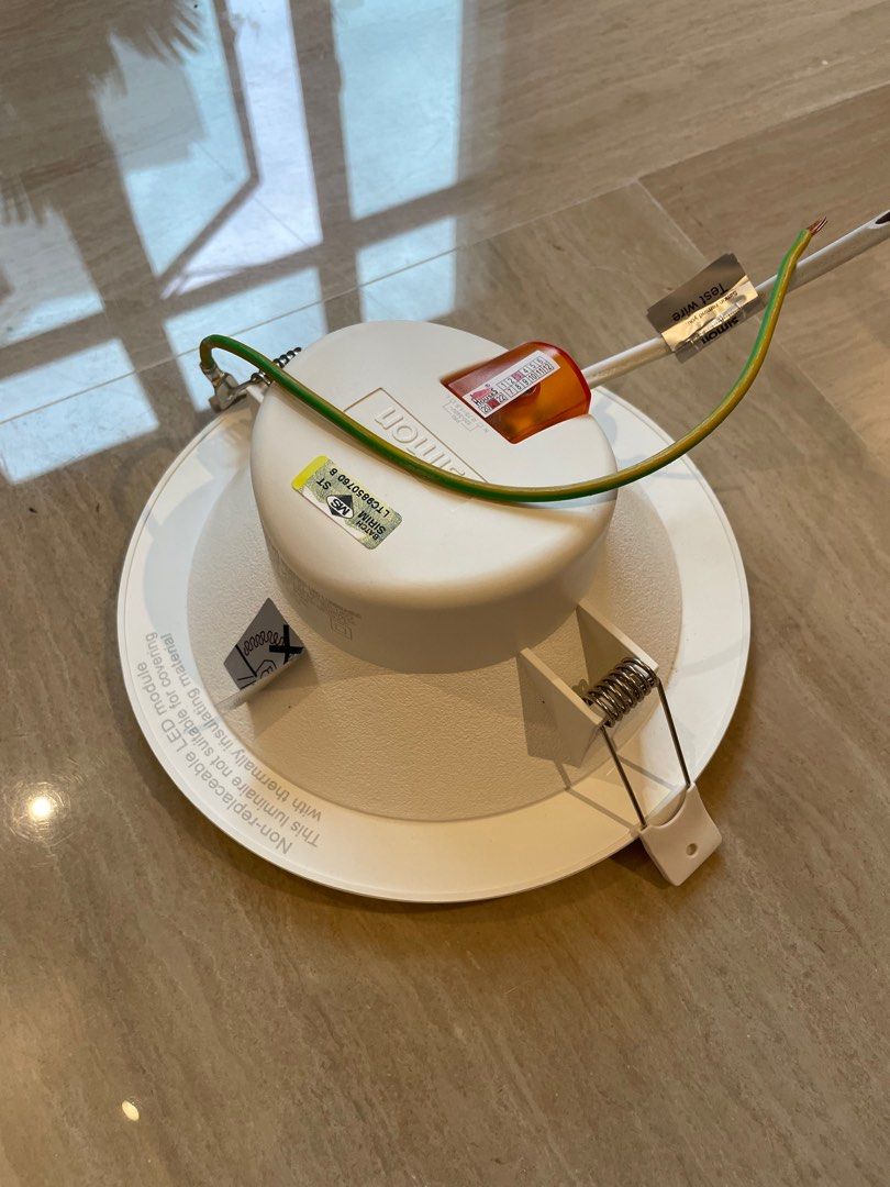 Simons Downlighting (Category: Lighting) located in Singapore. Submitted by bballmastaa (Listing ID 1344847677, Image 1). Description: Simons downlight x5 each 8sgd. Looks as good as new! 11 inch diameter 3000K temperature. More specifications can be seen in the photos.