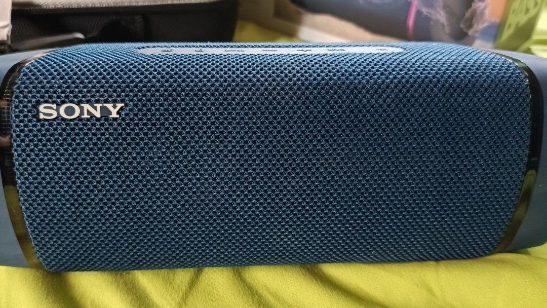 SRS-XB33 Portable Wireless Speaker (blue) (Category: Soundbars, Speakers & Amplifiers) located in Cainta. Submitted by jaysonabella (Listing ID 1344806015, Image 2). Description: slightly used. hard carrying case included..