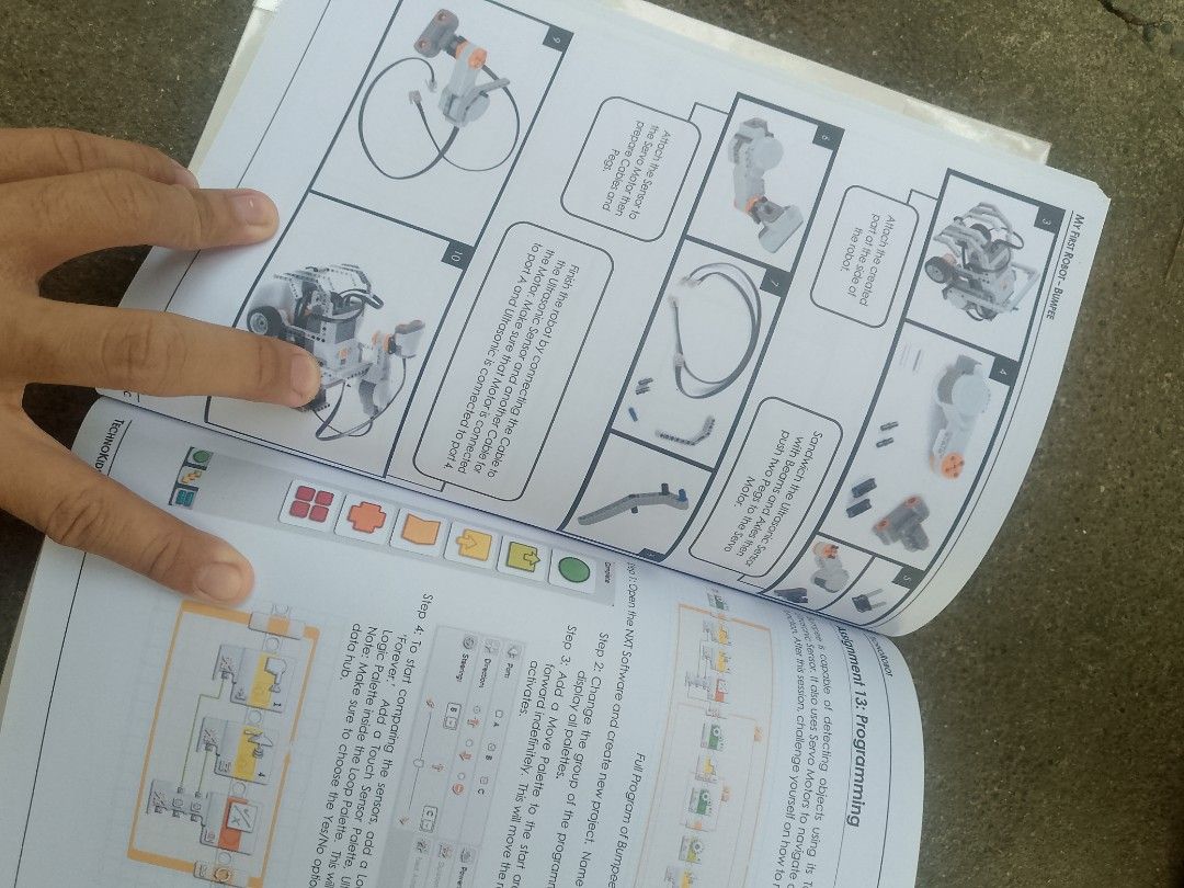 Techno Robot Book (Category: Textbooks) located in Caloocan City. Submitted by darrencadi29748 (Listing ID 1344810339, Image 2). Description: For Sale!!! Techno Robot Book - Used during JHS Grade 10 - No writings, highlights - Has few dents and folds po Yung front cover as shown sa picture - Rfs: Graduated napo from JHS - Message lang po for details - Negotiable papo Ang price - MOD: Jnt/Lbc - MOP: Gcash/Maya.