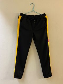 (Category: ) located in . Submitted by R29_closet (Listing ID 1344903483, Image 1). Description: .
