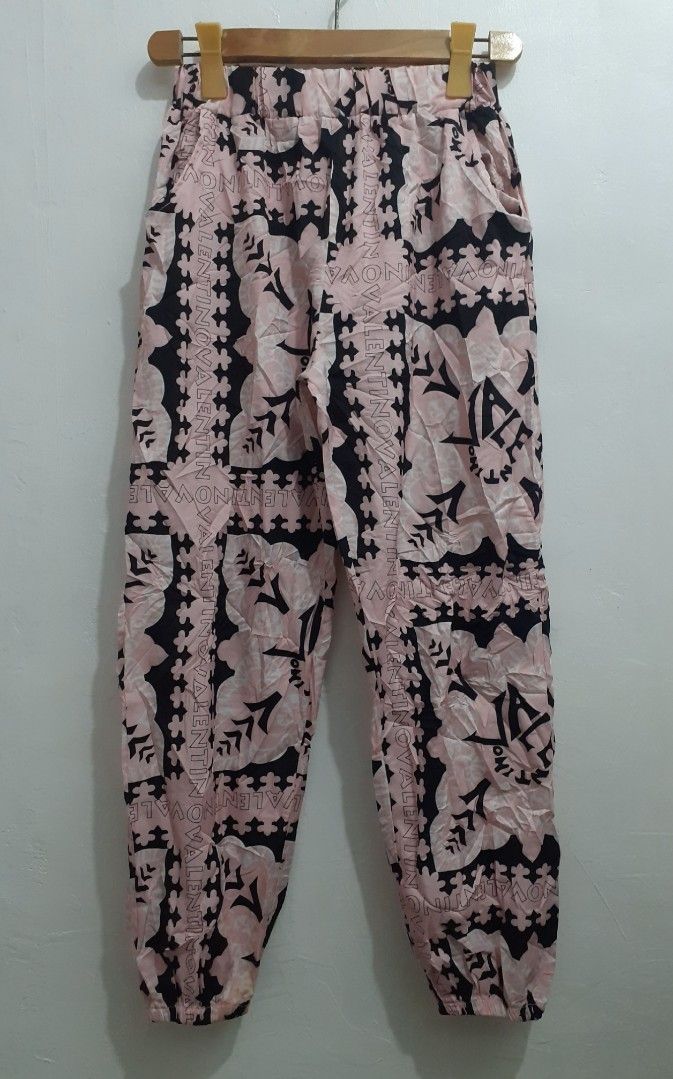 VALENTINO AOP SATIN PANTS (Category: Luxury Apparel) located in Manila. Submitted by imchinotengnolka (Listing ID 1333500679, Image 2). Description: PREOWNED ^LIKENEW VALENTINO AOP SILK PANTS /Loungepants Not See thru PINK MEDIUM -SEMI LARGE WAIST GARTERED STRETCH Off /Legit Good Condition 9/10.