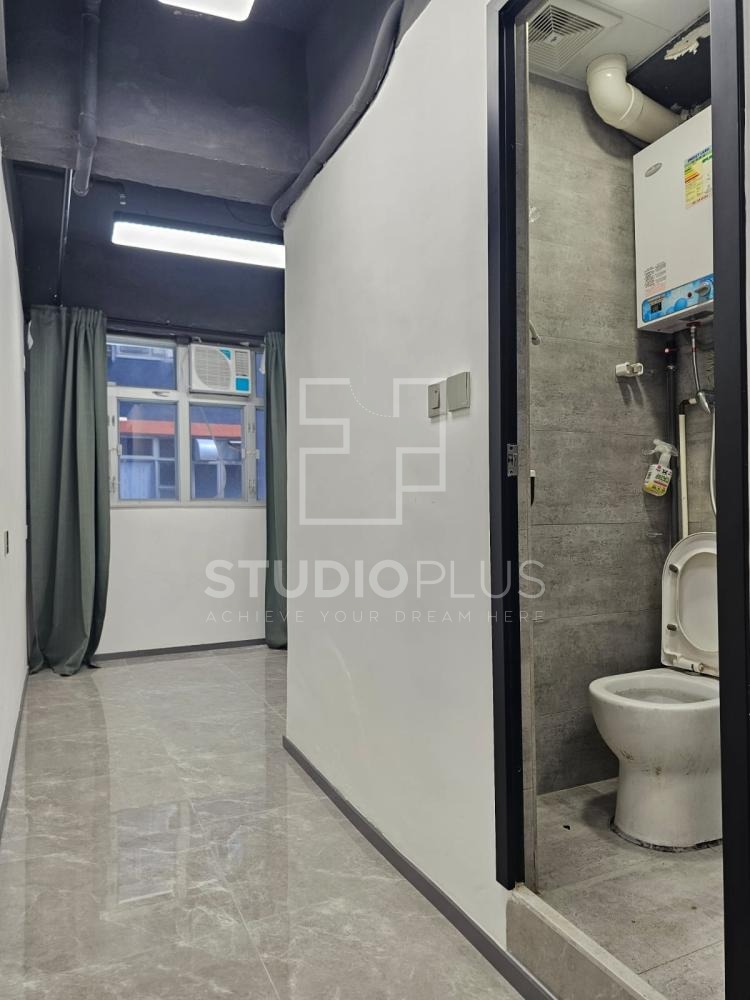 （分類：）位於 。 由 studioplushk 提交（商品編號 1346561764，圖片 1）。簡介： 。