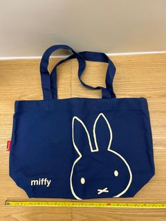 （分類：）位於 。 由 sumone9981 提交（商品編號 1346637843，圖片 1）。簡介： 。