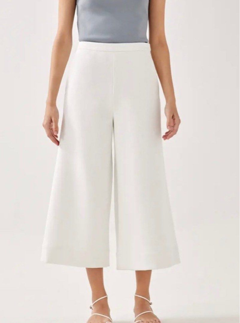 Arie Neoprene Wide Leg Culottes (Category: Other Bottoms) located in Las Pinas. Submitted by reezus (Listing ID 1346510222, Image 1). Description: Used this for a few times. More on formal events. Bought in Zalora for PHP 2,039.