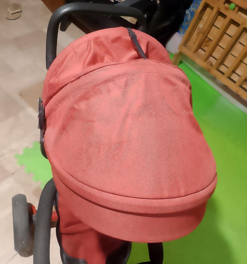 Baby strollet with cot (Category: Strollers) located in Las Pinas. Submitted by jesus1smysavi0r (Listing ID 1346625536, Image 2). Description: .