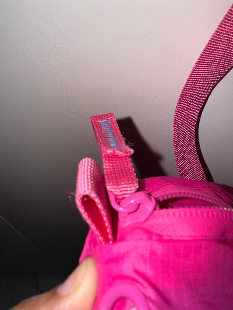 beyond the vines parapack 002 (Category: Backpacks) located in Makati City. Submitted by bluelocker (Listing ID 1346530437, Image 3). Description: rarely used original price: 6,290 rfs decluttering.