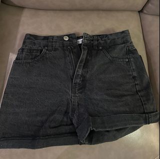 (Category: ) located in . Submitted by mintyclosett (Listing ID 1345667252, Image 1). Description: .