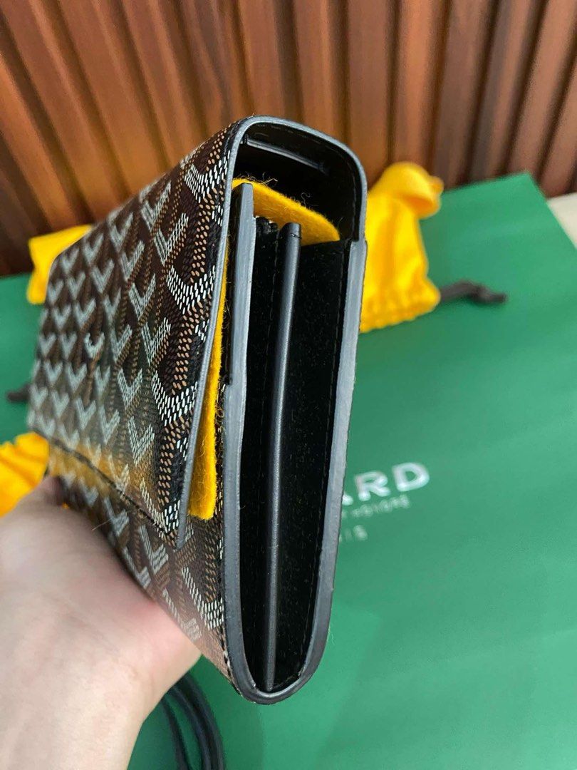 Brandnew Goyard Authentic Wallet Sling (Category: Luxury Bags & Wallets) located in Cabuyao City. Submitted by honaluli (Listing ID 1346629476, Image 3). Description: Brand new Authentic Goyard Varenne Continental Wallet Complete inclusions.