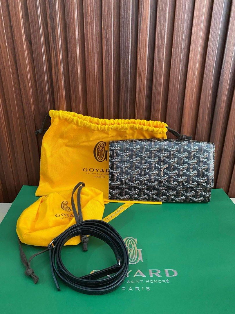 Brandnew Goyard Authentic Wallet Sling (Category: Luxury Bags & Wallets) located in Cabuyao City. Submitted by honaluli (Listing ID 1346629476, Image 1). Description: Brand new Authentic Goyard Varenne Continental Wallet Complete inclusions.