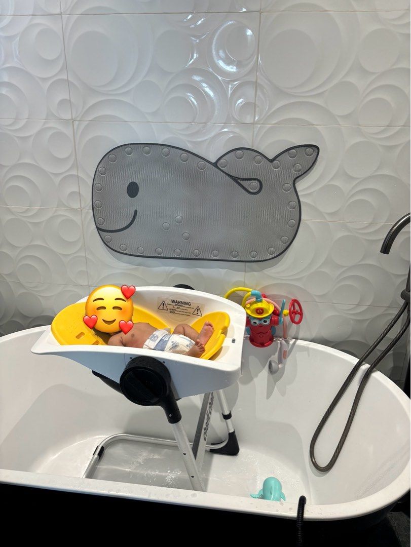 Charli Chair (Category: Bathtub & Bath Accessories) located in Pasig City. Submitted by annerico (Listing ID 1346631265, Image 1). Description: .