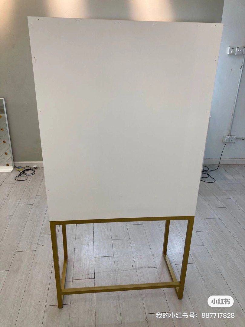 Custom solid wood dressing table (Category: Tables & Sets) located in Kuala Lumpur. Submitted by apple_teng (Listing ID 1346567297, Image 3). Description: Custom solid wood dressing table.Ori PriceRm1080.