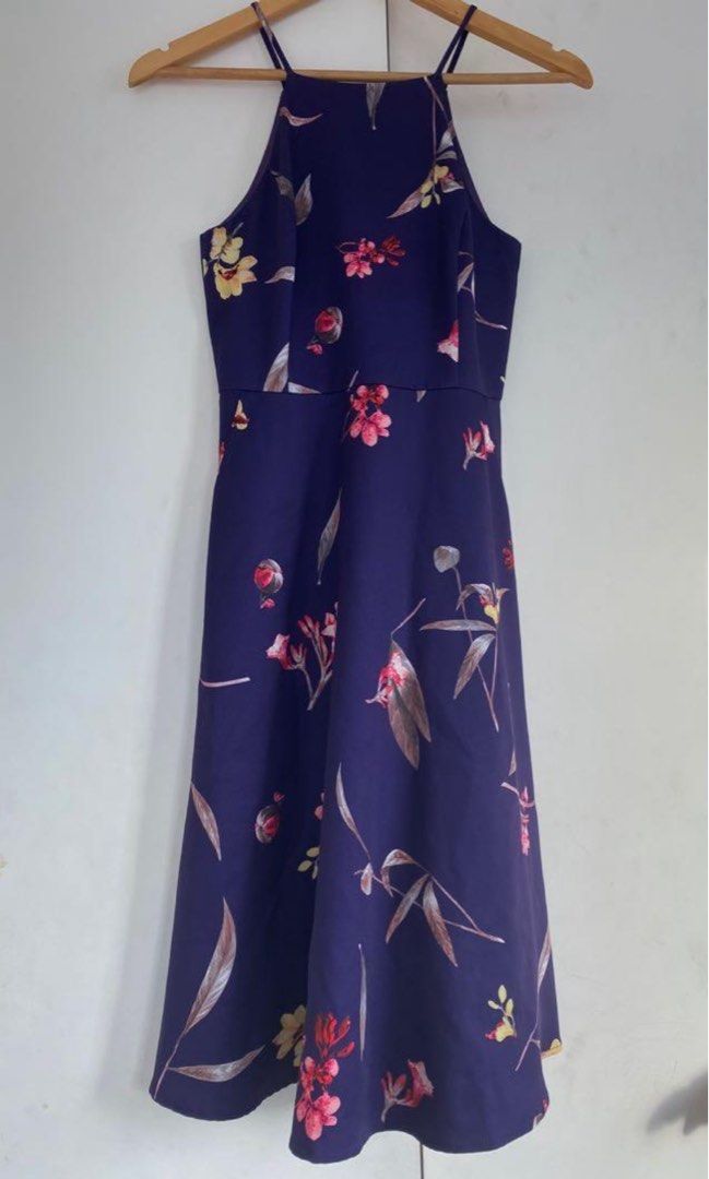 Deep Purple Floral Dress (Category: Dresses) located in Paranaque City. Submitted by mrgrtlz (Listing ID 1346560674, Image 1). Description: -used once -fits xs to s.