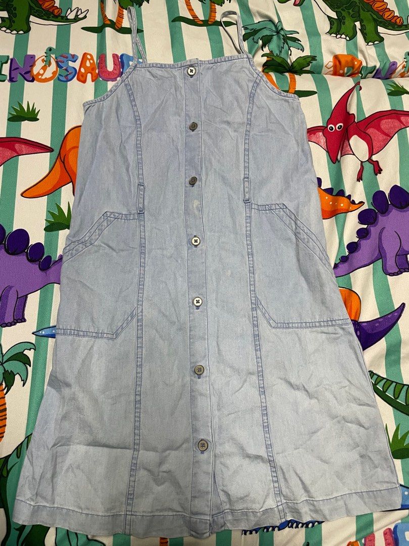 Gap (Category: Babies & Kids Fashion) located in Pasay City. Submitted by fiasab (Listing ID 1346633136, Image 3). Description: Size M on tag Fits 9-11.