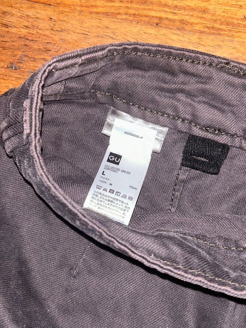 GU Grey Denim Maong Mini Skirt (Category: Skirts) located in Manila. Submitted by terraytastic (Listing ID 1346615412, Image 3). Description: Pleated denim skirt with ruffles Best fits M-L frames, high waisted Waist: fits 69-72 cm (exact 70 cm) Never worn outdoors and only fitted Bought from Japan (lowered price already) 🏷️ uniqlo MOP: Gcash MOD: JNT, GGX, Lalamove.