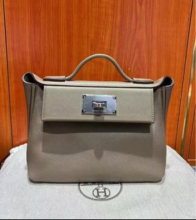 （分類：）位於 。 由 santini_luxury 提交（商品編號 1346535599，圖片 1）。簡介： 。