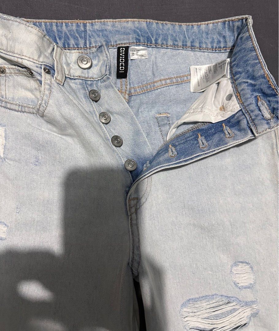 H&M Ripped Mom Jeans (Category: Jeans) located in Las Pinas. Submitted by aubryan (Listing ID 1346602276, Image 2). Description: In good condition Flaws: stains from storage Size: Eur 32 ( fits 24).