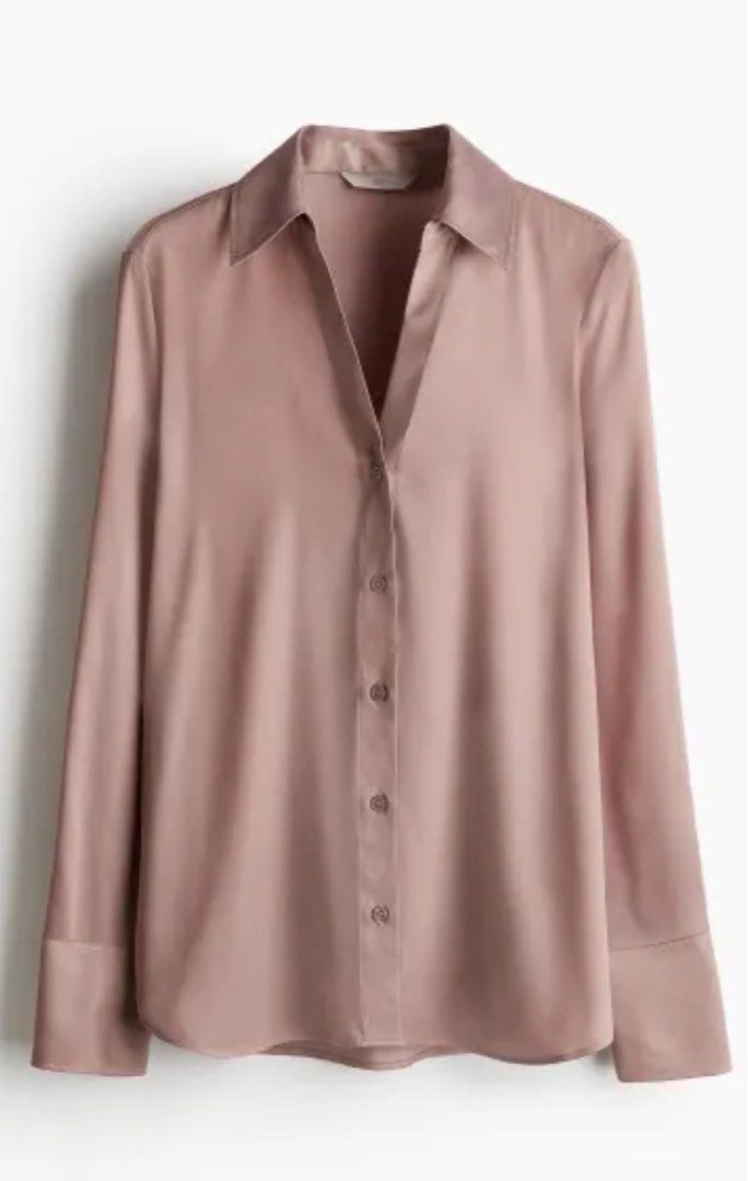 H&M V-neck Blouse in Old Rose (Category: Blouses) located in Quezon City. Submitted by xoxoreeree (Listing ID 1346522322, Image 1). Description: - used once only.