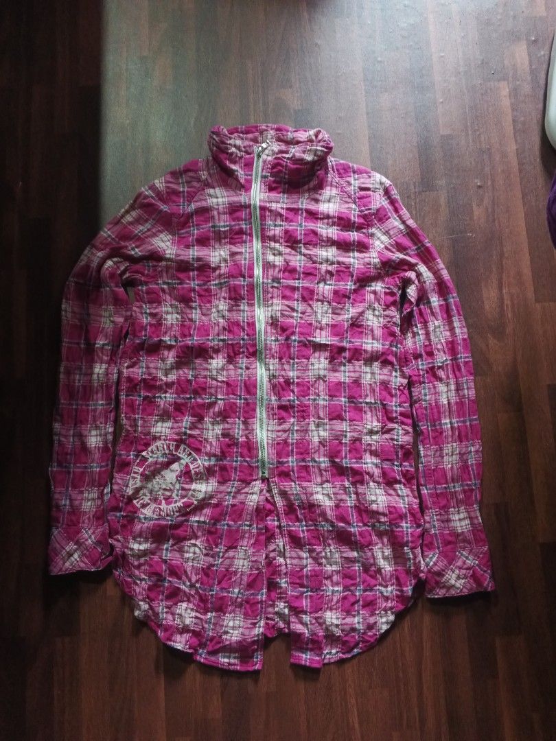 HYSTERIC GLAMOUR SEARCH AND DESTROY JACKET (Category: Luxury Apparel) located in Naga. Submitted by unknwnstreetwear (Listing ID 1346528833, Image 1). Description: No issue very good condition Width-19 inches Length-30 inches Authentic color may vary due to lighting.
