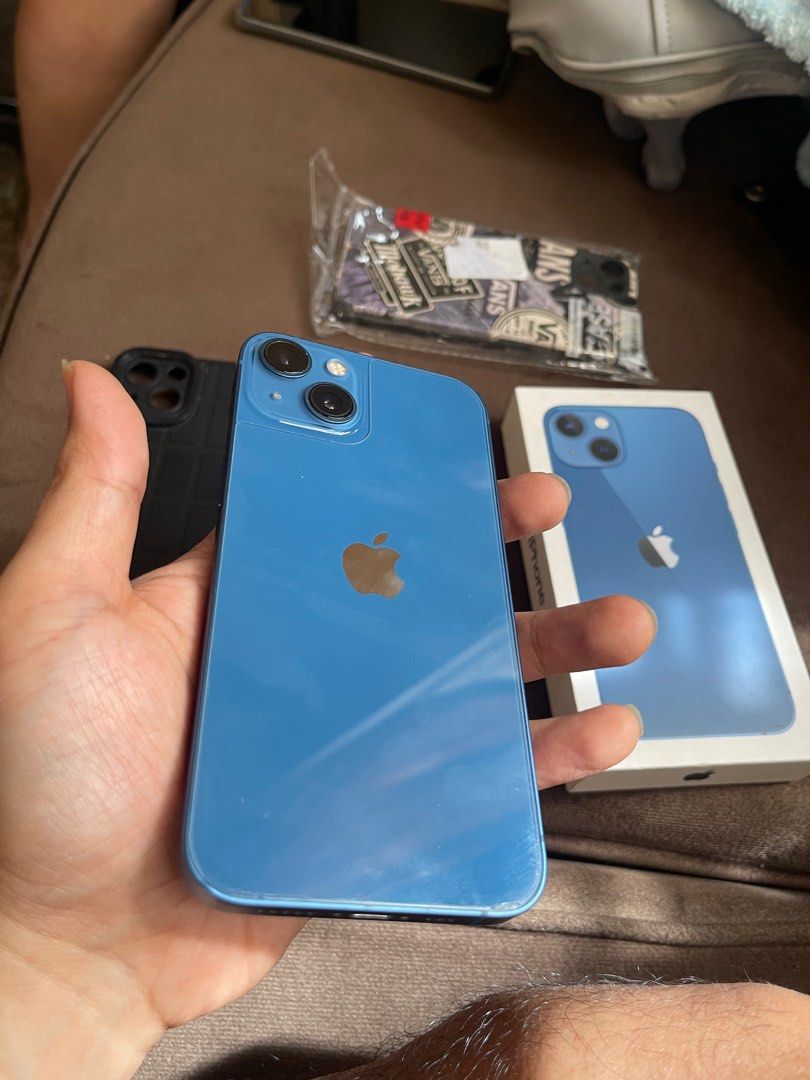 Iphone 13 128gb factory unlocked (Category: iPhone 13 Series) located in Manila. Submitted by markgapac_08 (Listing ID 1346658636, Image 3). Description: Iphone 13 128gb Factory unlocked bought brand new first owner hindi ito un tipong pinagpasa pasahan n dito sa marketplace Tempered glass since day1 harap at likod Personal phone ko to Complete package No issue or whatsoever Never naopen or moneyback guaranteed! Price 25k Meetups qc sanmateo bata