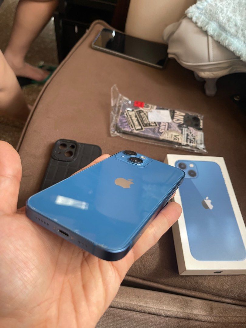 Iphone 13 128gb factory unlocked (Category: iPhone 13 Series) located in Manila. Submitted by markgapac_08 (Listing ID 1346658636, Image 1). Description: Iphone 13 128gb Factory unlocked bought brand new first owner hindi ito un tipong pinagpasa pasahan n dito sa marketplace Tempered glass since day1 harap at likod Personal phone ko to Complete package No issue or whatsoever Never naopen or moneyback guaranteed! Price 25k Meetups qc sanmateo bata
