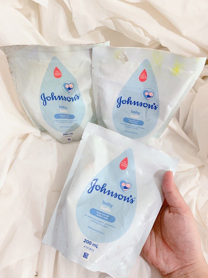 Johnson baby bath (Category: Other Baby Bathing & Changing Needs) located in Taytay. Submitted by paulinesrlonlineshop17 (Listing ID 1346649275, Image 3). Description: Bnew original Loc: taytay.
