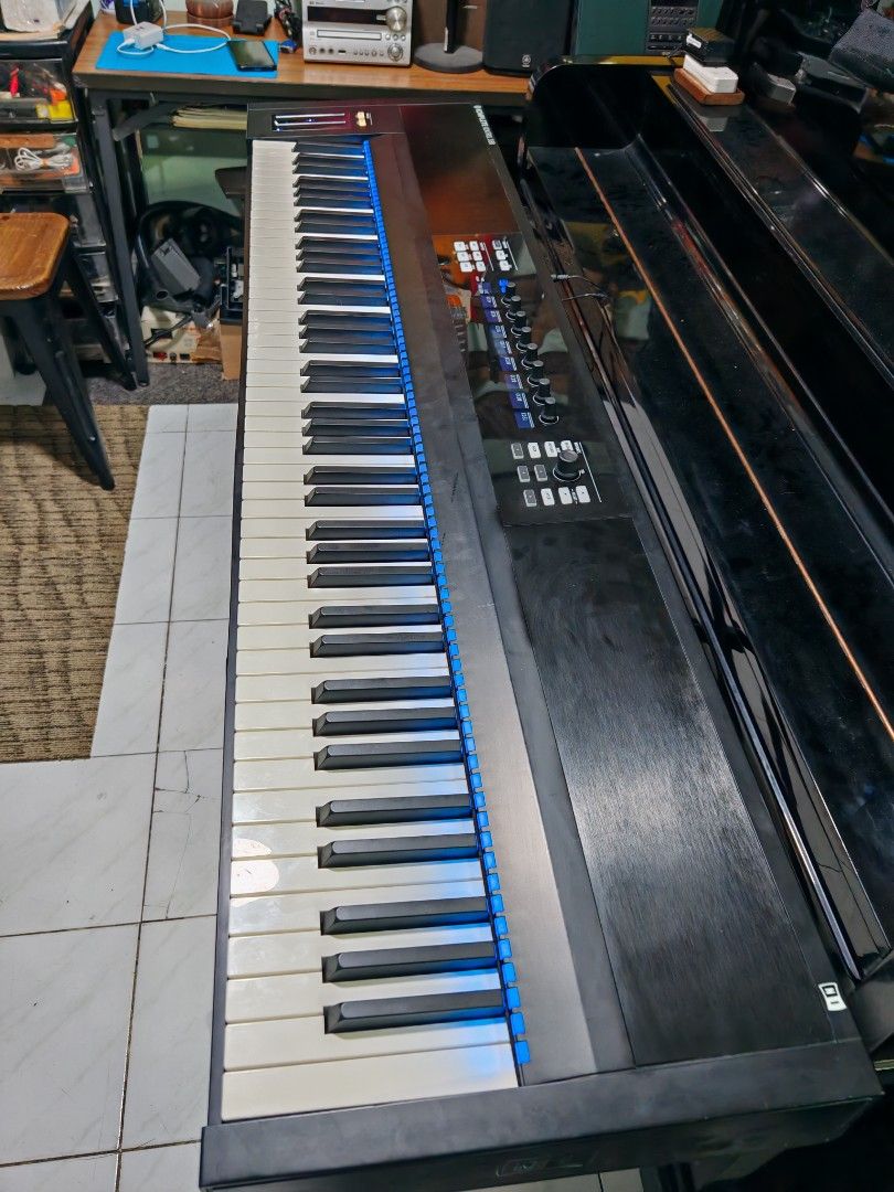 Komplete kontrol s88 midi keyboard controller (Category: Musical Instruments) located in Paranaque City. Submitted by yourhonorvoy (Listing ID 1346604395, Image 3). Description: 🎹🎹🎹 Komplete kontrol s88 midi keyboard 25k only With adapter(autovolts) With minor dents and scratches only 😍 👍Fresh internal 👍Na test ko Lang sa midi ampli, diko na test sa software. 👍Diko kabisado gamitin ito... 😍Ideal sa nakaka Alam Lang gamitin... 😁Walang sof