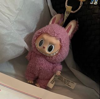 (Category: ) located in . Submitted by jellyyyybean (Listing ID 1346554692, Image 1). Description: .