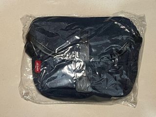 Levi's 牛仔布 斜孭袋64232372665474110