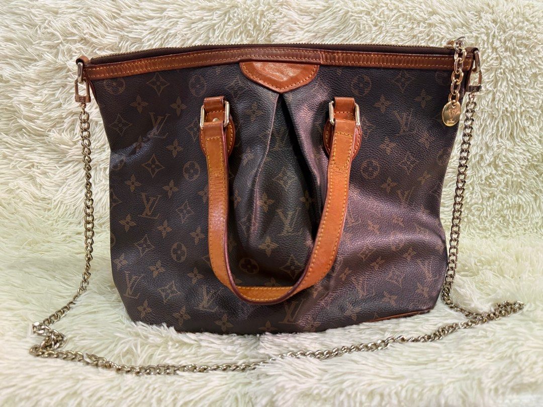 LV Palermo w chain strap (Category: Luxury Bags & Wallets) located in Manila. Submitted by hemnl (Listing ID 1346570586, Image 1). Description: 📌Vintage LV 📌Original ❌no box ❌no paperbag ✅can provide dustbag.