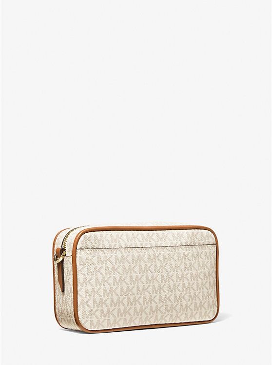 Michael Kors Bradshaw Medium Logo Camera Bag (Category: Luxury Bags & Wallets) located in Las Pinas. Submitted by chicchateaumnl (Listing ID 1346582426, Image 3). Description: 100% ORIGINAL BRAND NEW WITH TAGS newest member of the Bradshaw family channels everyday ease with a structured, camera bag silhouette. A push-lock fastened pocket provides this -print style with practical storage, while an adjustable woven strap ensures effortless, cross-b
