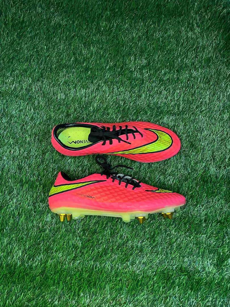 nike hypervenom sg