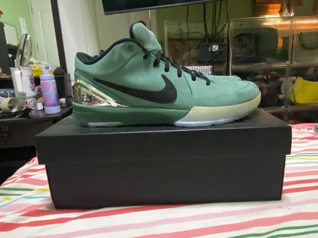 Nike Kobe 4 Girl Dad US11 (Category: Sneakers) located in Zamboanga. Submitted by zagotkicks (Listing ID 1346608565, Image 2). Description: US11 BNDS Bought from SolePro.Ph.