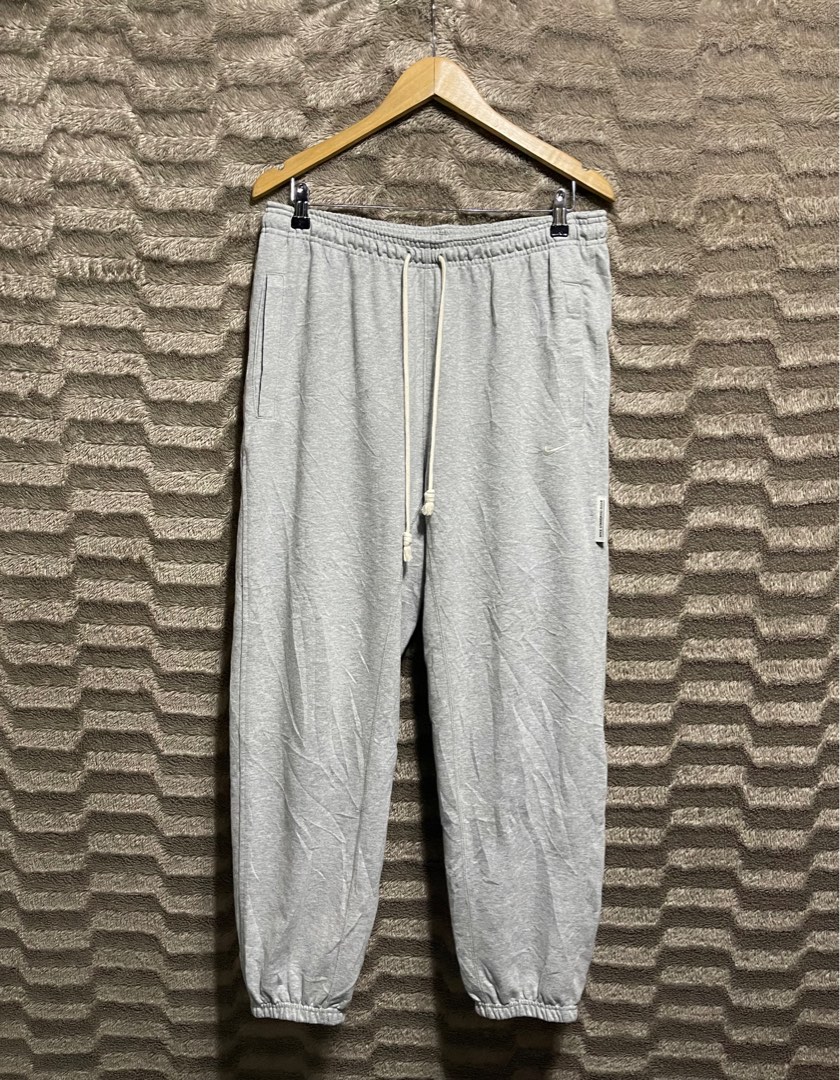 mens nike loose fit sweatpants