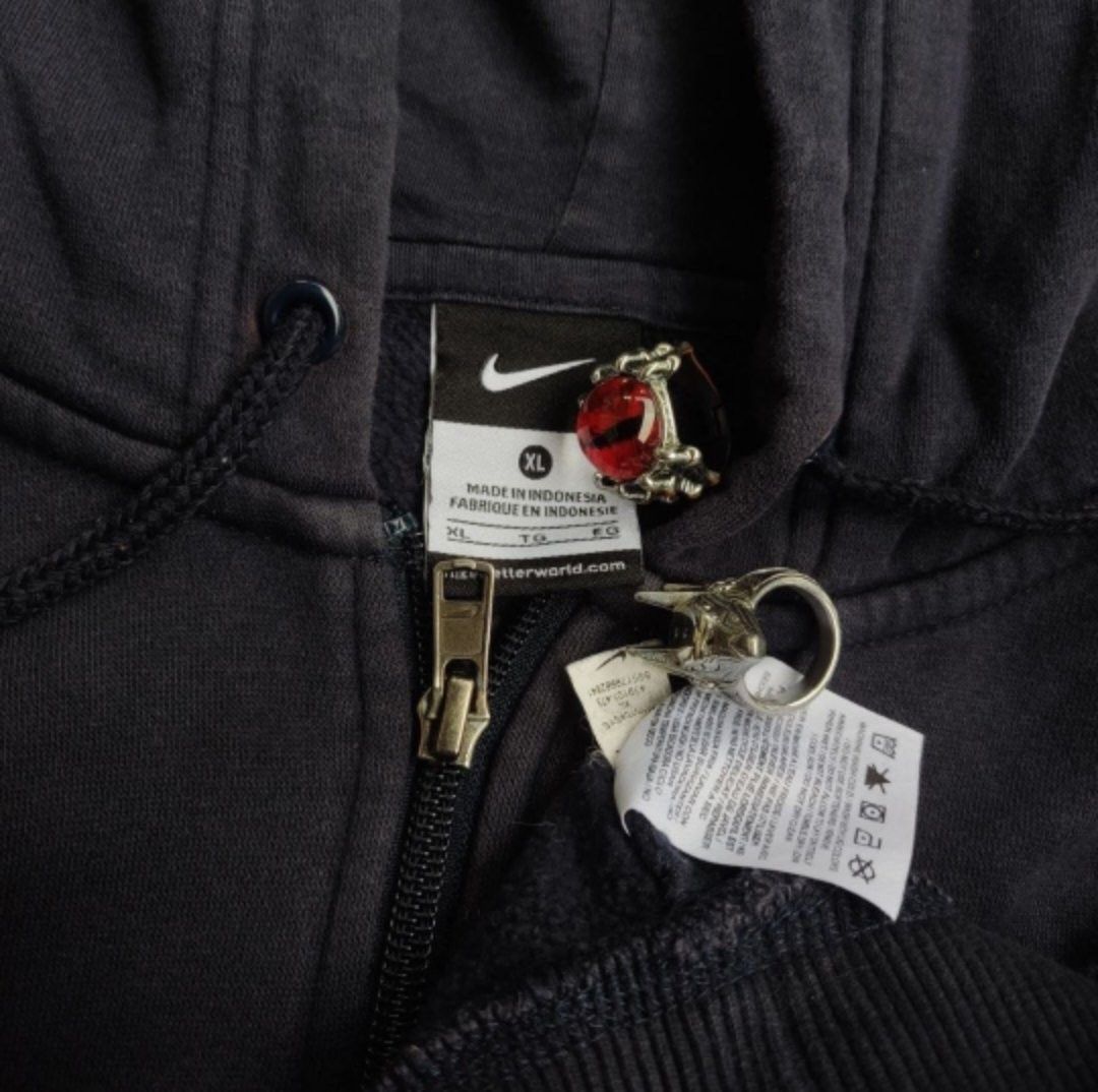 Nike Y2k Hoodie (Full Zip) (Category: Coats, Jackets and Outerwear) located in Manila. Submitted by beanieracha (Listing ID 1346667890, Image 3). Description: Nike Y2k Hoodie (Full Zip) W 27 L 28 Color Rate: 9/10 Condition Rate9/10 Issue: Minimal stain on pocket 999 + Sf Lalamove, J&T.