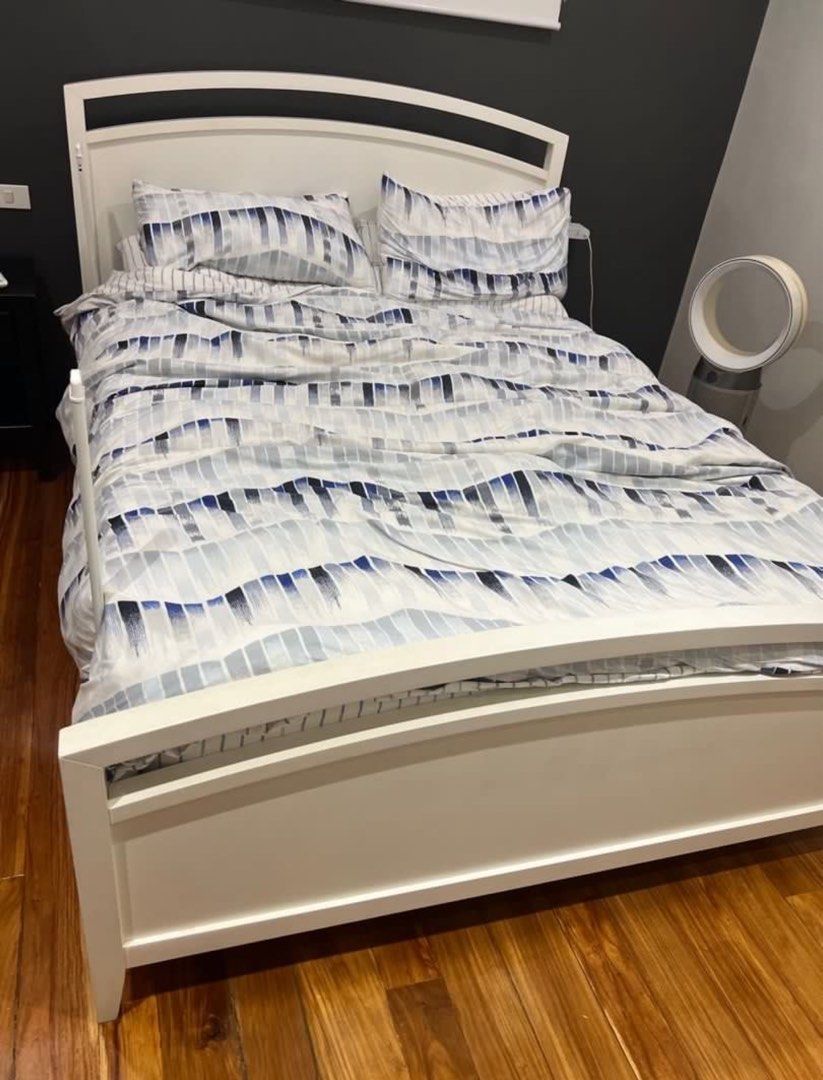 Queen Size Bed Frame (Category: Bed Frames & Mattresses) located in Pasay City. Submitted by declutter1130 (Listing ID 1346666608, Image 2). Description: Edit July 2026: Still Available! Queen Size Bed Frame for sale Again, bed frame. Bed frame. Not comes with the mattress Location: Tiaong Quezon / Southern Luzon.