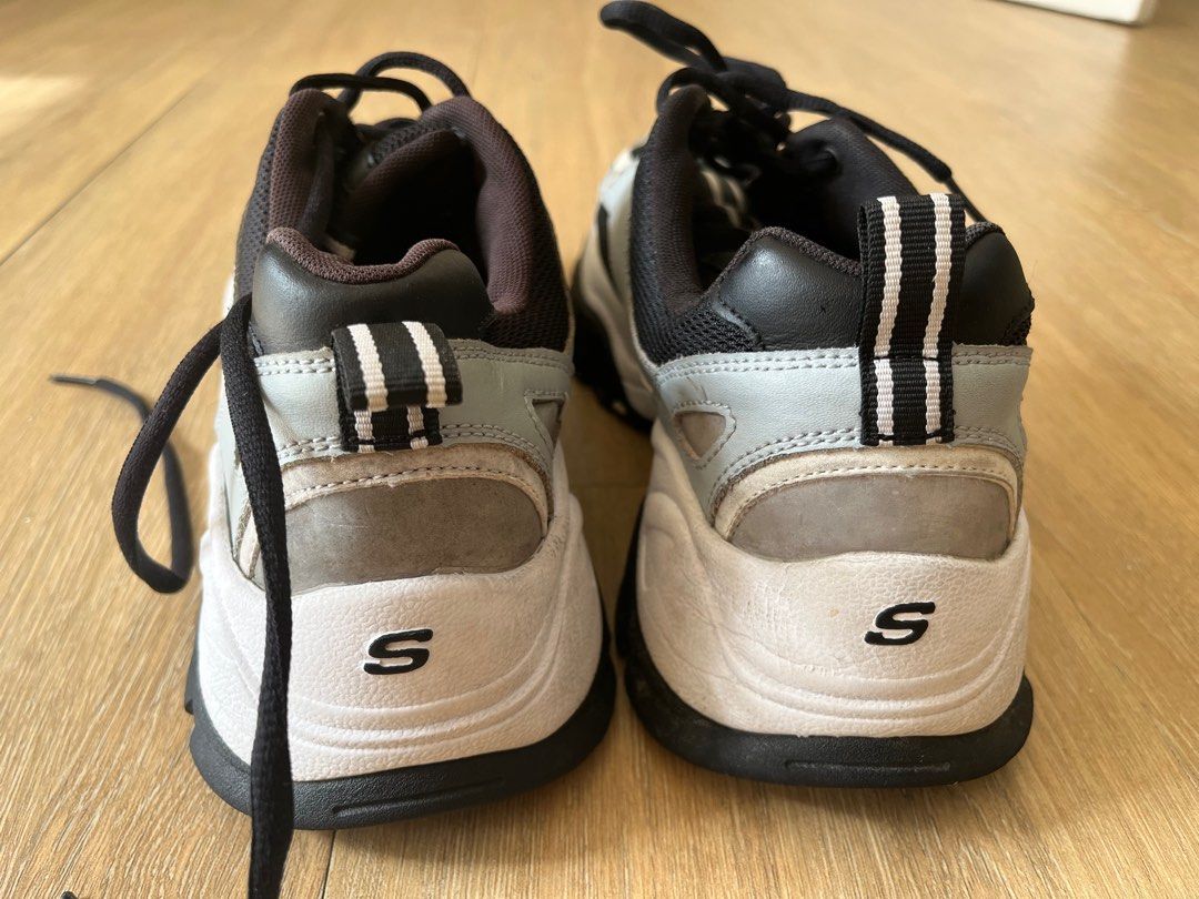 SKETCHERS original KOZMIKS (Category: Sneakers) located in Quezon City. Submitted by samjonas (Listing ID 1346603200, Image 3). Description: Orig Sketchers Kozmiks size 43.