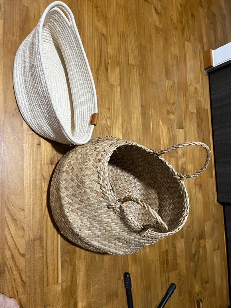 Storage baskets (Category: Storage Boxes & Baskets) located in Singapore. Submitted by ccy1962 (Listing ID 1346608613, Image 1). Description: Good condition, 2 pc for $10.