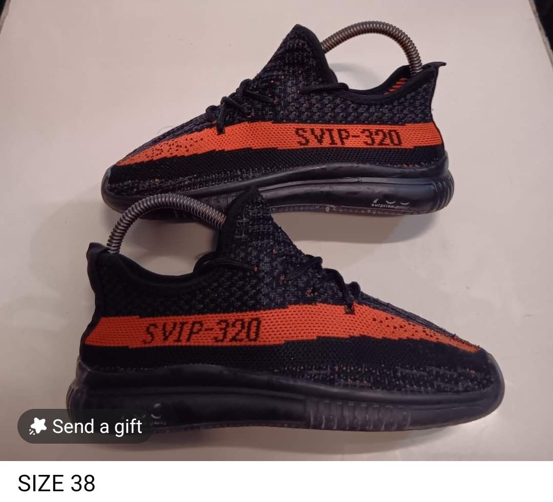 UKAY SHOES (Category: Sneakers) located in Dauis. Submitted by udenglegaspi (Listing ID 1346588486, Image 3). Description: UKAY SHOES.