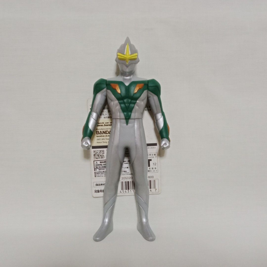 Ultra Hero Series Ultraman Zero The Movie Mirror Knight Action Figure Bandai (Category: Toy Figures) located in Singapore. Submitted by atlasarc (Listing ID 1346596748, Image 1). Description: Ultra Hero Series, Ultraman Zero The Movie - Mirror Knight Action Figure, by Bandai 2010. Like new, displayed once, item condition is very good. Item comes with a Mirror Knight card (see photo). Card condition is generally good, with yellowing and slight tea