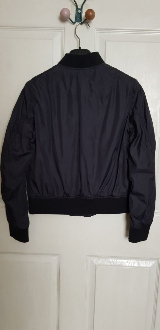 Uniqlo Ladies Black Bomber Jacket (Category: Coats, Jackets and Outerwear) located in Quezon City. Submitted by bbbts1268 (Listing ID 1346577217, Image 2). Description: Never worn **Last price.